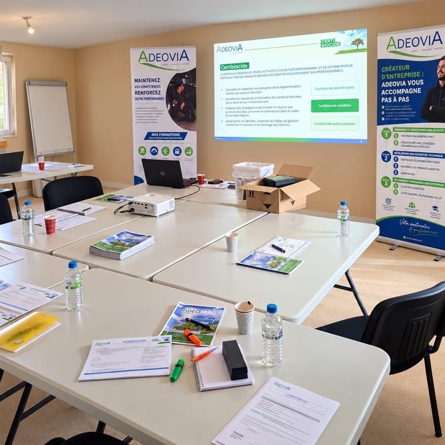 Salle de formation Certibiocide Adéovia dans l'entrepôt Buzzbusters